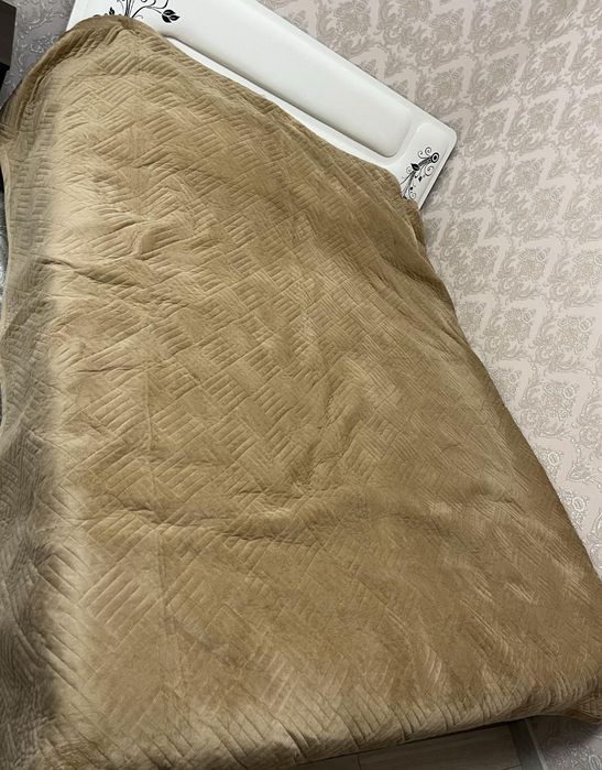 Срочно продаётся спальный гарнитур