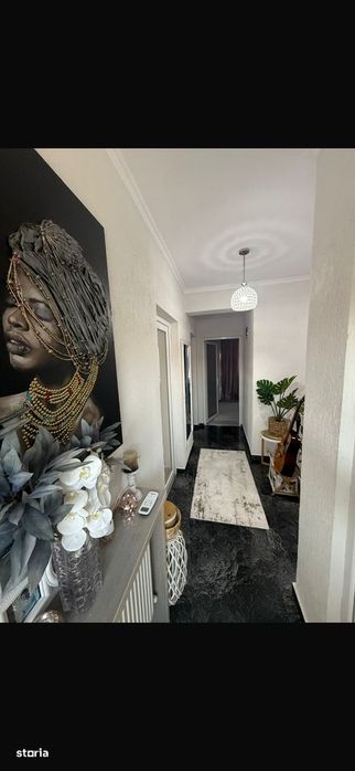 Vila cu 4 camere, zona centrală