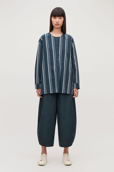 COS памучна оувърсайз риза