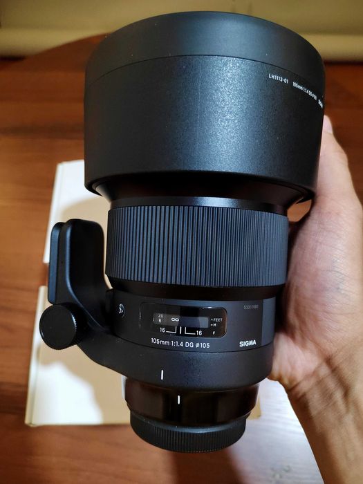 Продам почти новый Sigma 105mm 1.4 Art для Санон