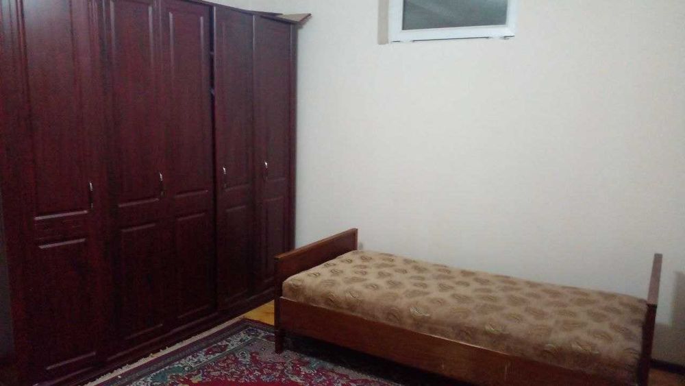 Do'stlik metrosida 250 $ 2 xonali  kvartira beriladi