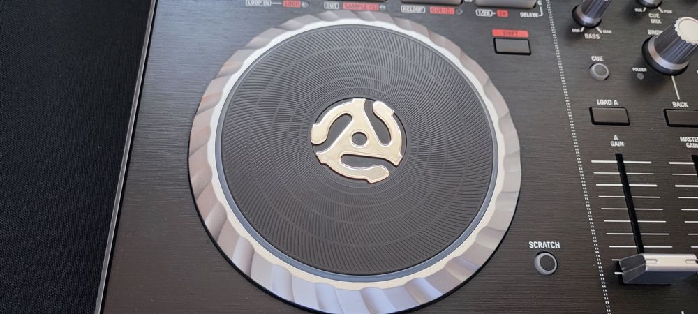 Dj Конзола контролер пулт Numark  Mixtrack
