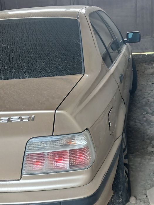 Сотилади BMW 1994