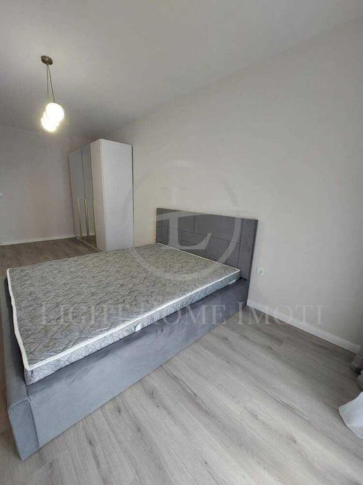 Дава се под наем Двустаен апартамент в Пловдив, Гагарин - 75 кв.м за 147900 € - Снимка #3