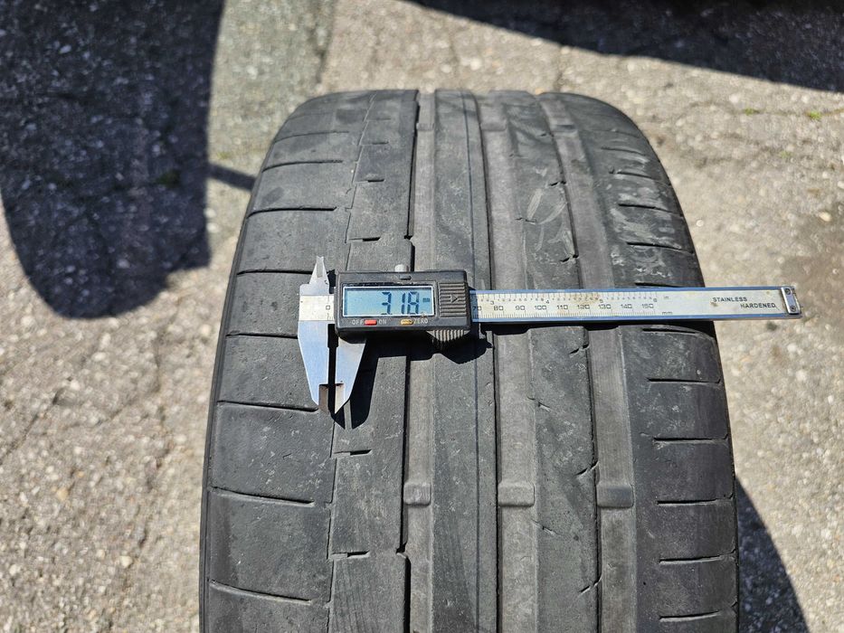285/35/18 Bridgestone Potenza 255/35/19 Continental Sport Contact 6