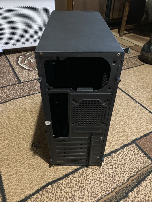 Корпус для компьютера ATX Crown черный