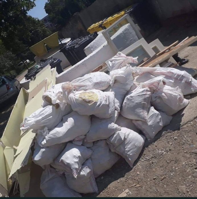 Ridic moloz la sac sau vărsat