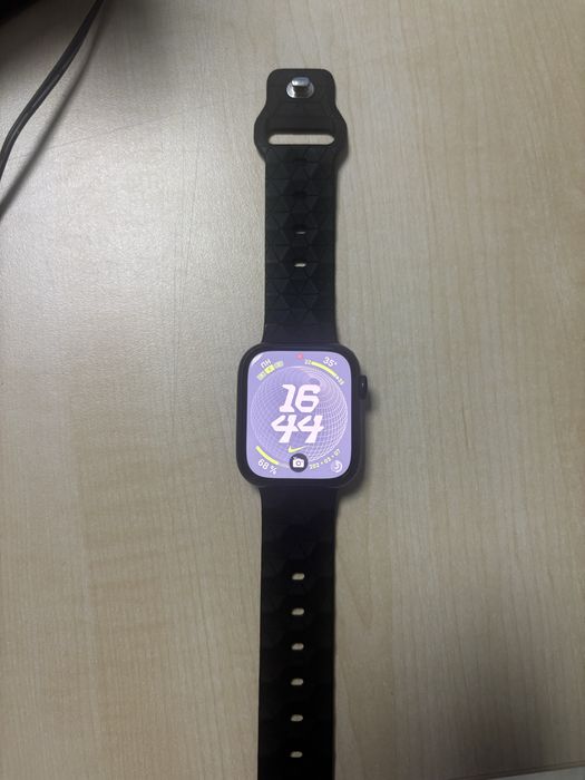 Продается Apple watch 9