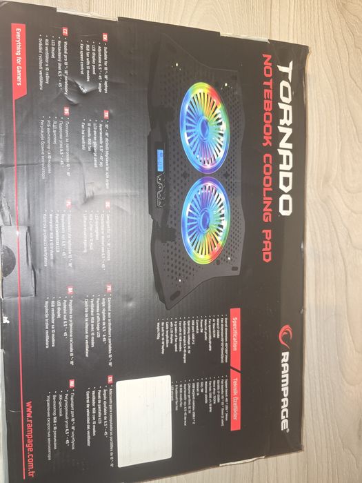 Vand Cooler Laptop Gaming lumini si control  pana la display  pana la 18Inch