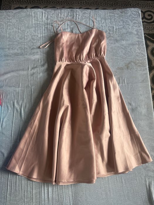 Продам платья срочно!