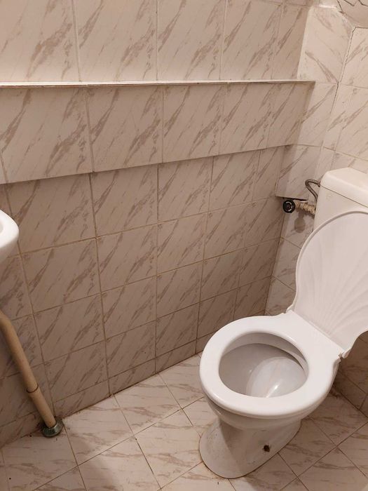 Дава се под наем Промишлена сграда в Пловдив, Кючук Париж - 45 кв.м за 200 € - Снимка #1