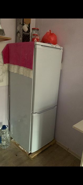 Продам холодильник
