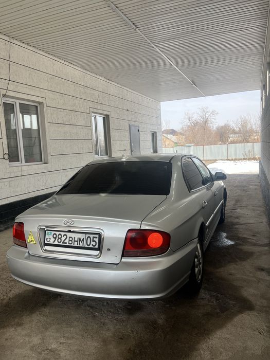 Хундай соната 2005
