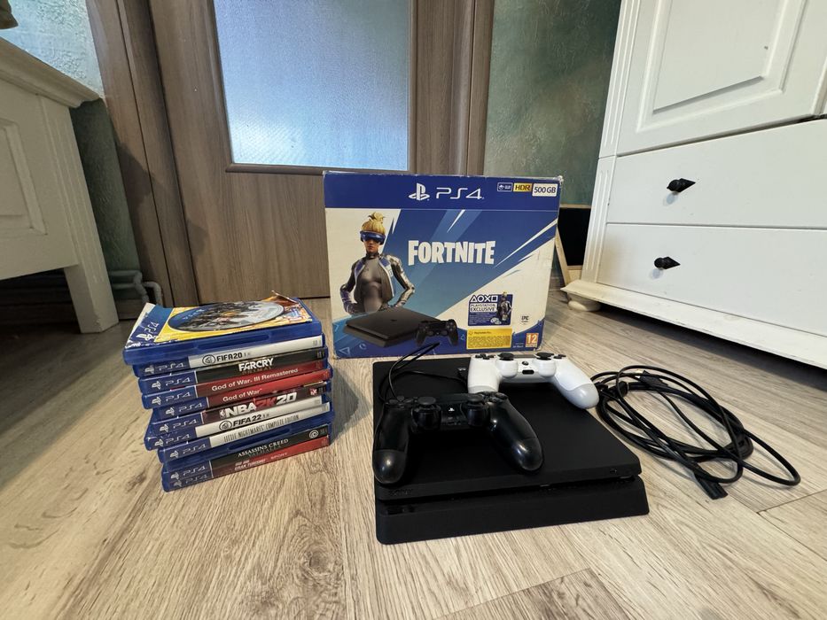PS4 Slim 500GB Pachet complet  2 manete originale