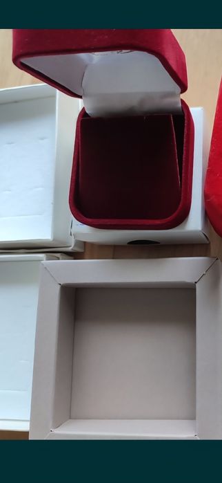 Cutie / Cutiuță inel, verighete, cercei,lănțișor)