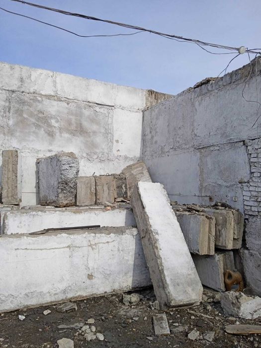 Блоки, чемоданы, то что на фото