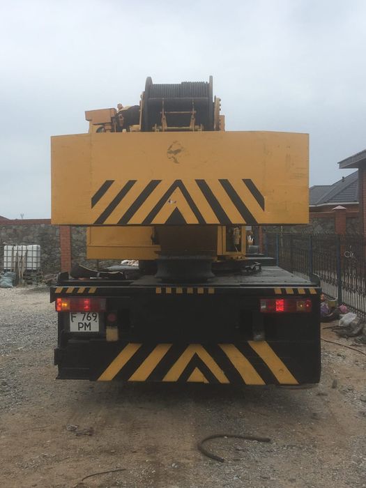 Продам Автокран 25 тонн