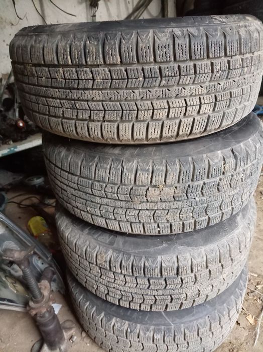 На мерседес 124.190 диска шина