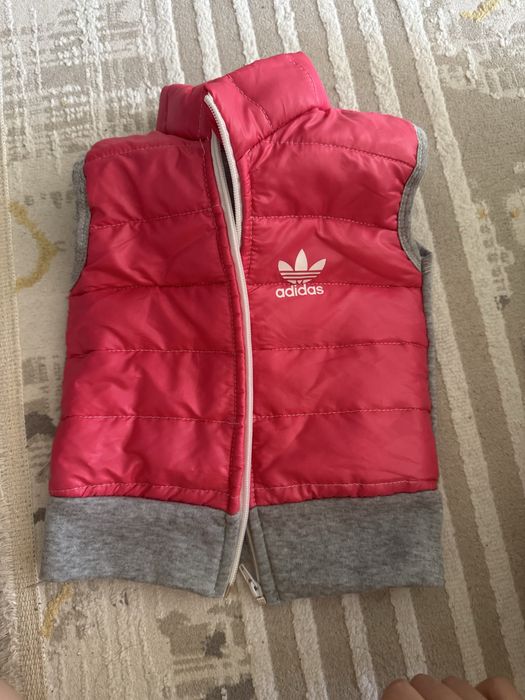 Безрукавки для девочек