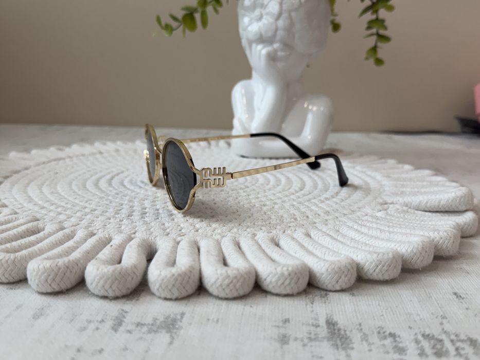 Слънчеви олила MIU MIU52YS