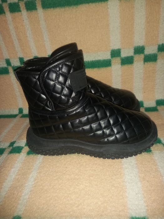 Продам женскую обувь