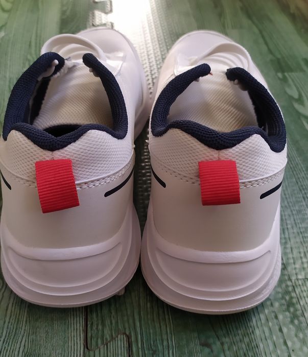 Детски маратонки LC WAIKIKI номер 34