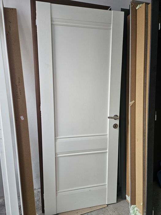 Uși  de interior noi nemontate