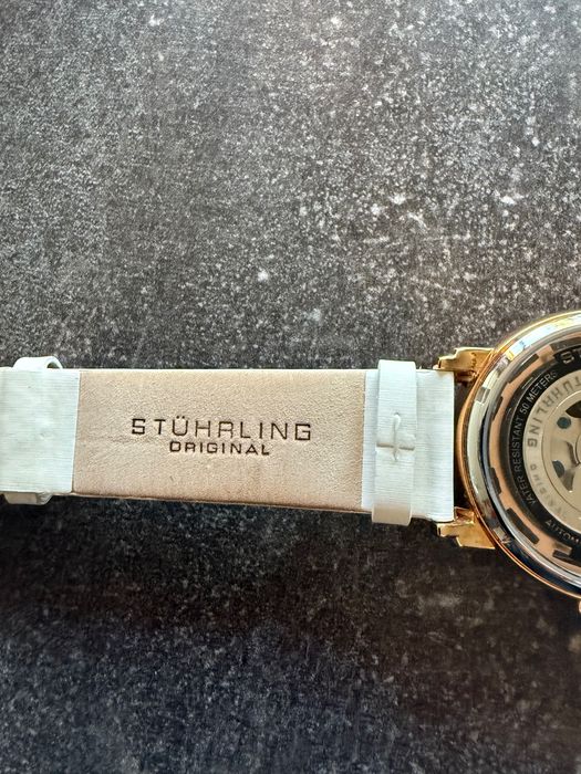 Дамски часовник Stührling