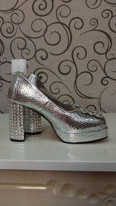 Туфли женские вечерние