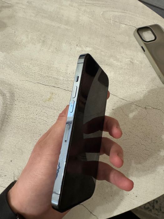 Продам Iphone 13 pro