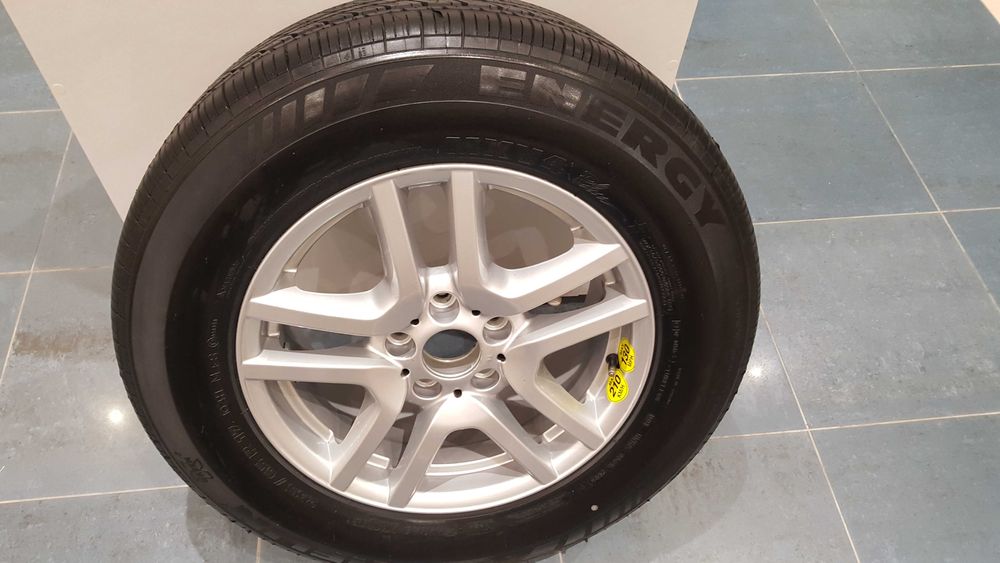 Оригинална нова резервна гума 17" цола с джанта за BMW X5 E53