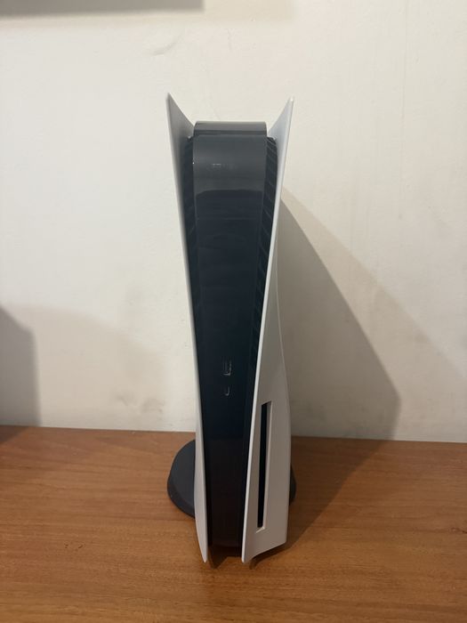 Sony Playstation 5, + 2 геймпада