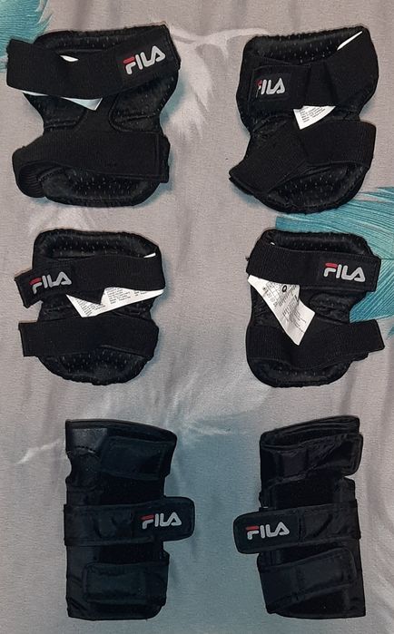 Set protecții copii Fila +casca protecție MOMI