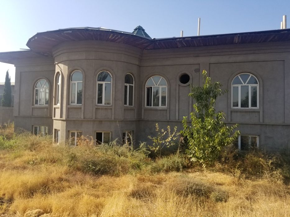 Дом ипакчилик 15 сот.