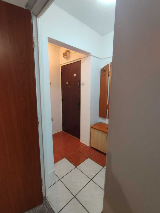 Proprietar, persoana fizică, particular vând sau închiriez garsonieră, centrală termică, Militari, la Metrou Gorjului, Lujerului, dec,str. Răsăritului
