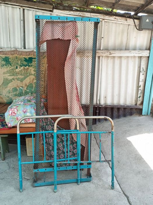 Железная кровать продается