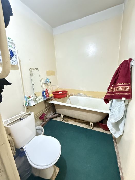 Срочно сотилади 1 хона 6 этаж 9 этажли домда, Микрараён Арка кирганда