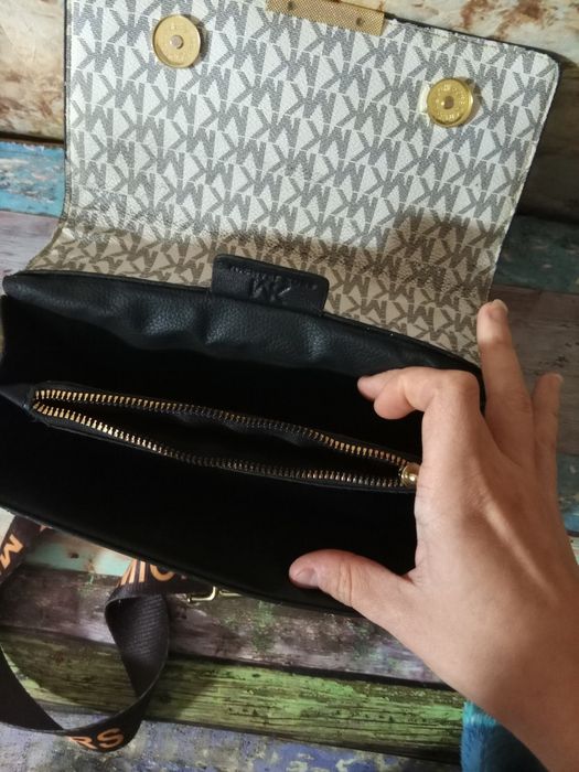 Продам сумочку..