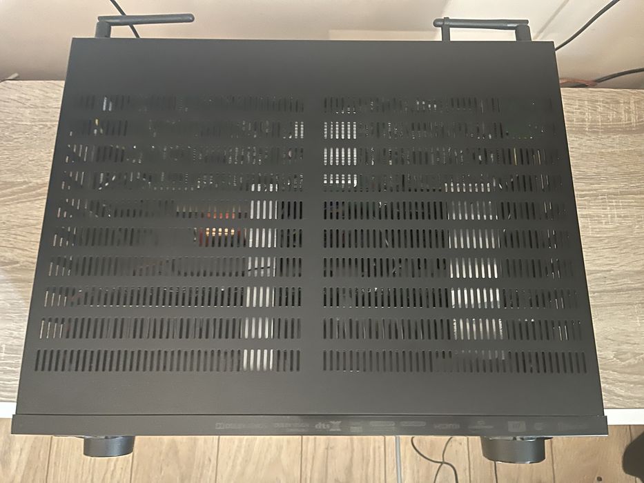 Denon AVR-X3400 Ресивър