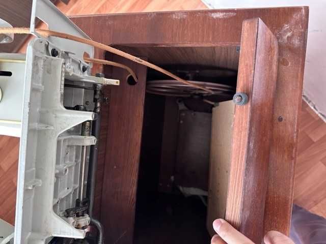 Швейная машинка Чайка 142 М