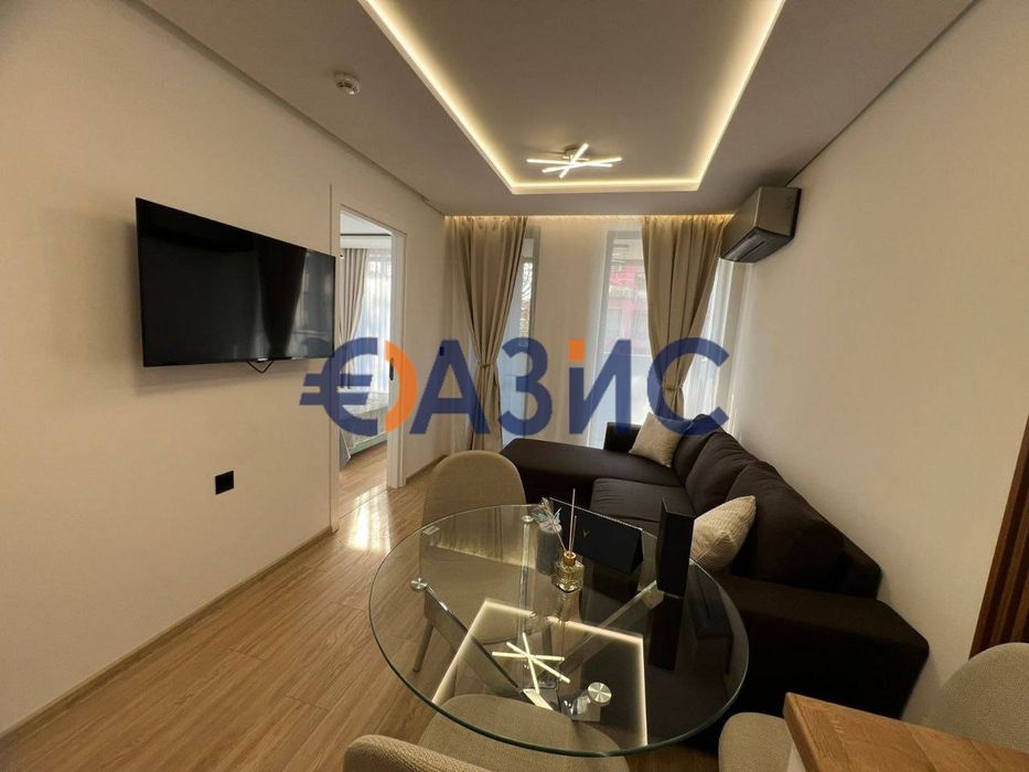 Продава се Двустаен апартамент в к.к. Слънчев бряг - 50 кв.м за 1010 €/кв.м - Снимка #2