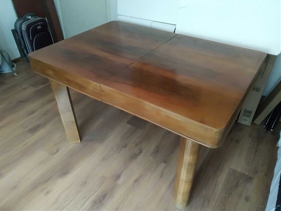 Продавам голяма маса