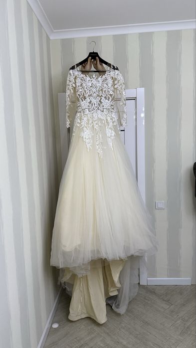 Продам свадебное платье испанский бренд