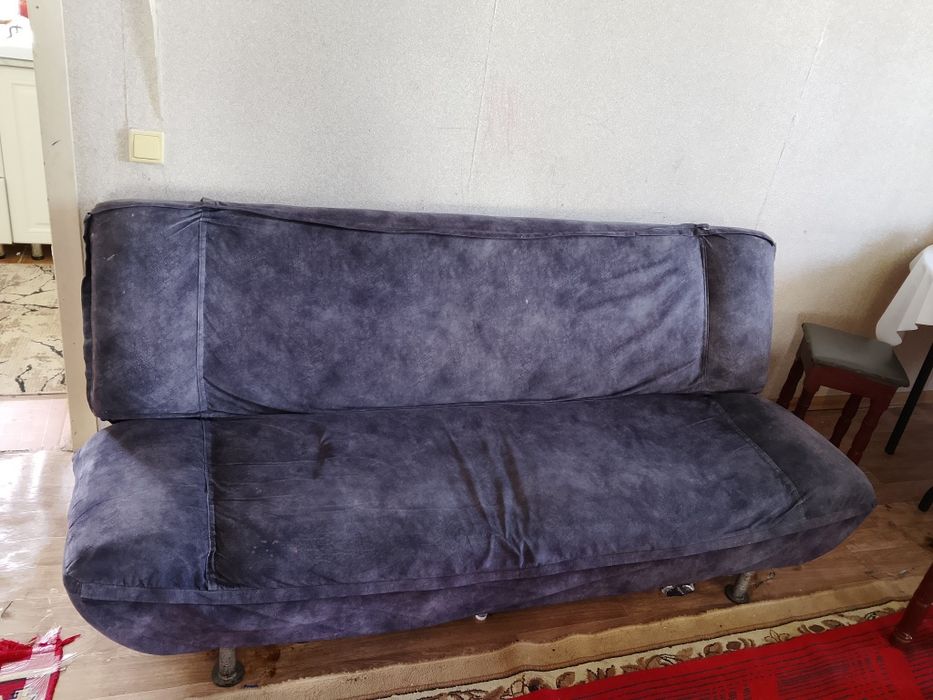 Продам диван тройку