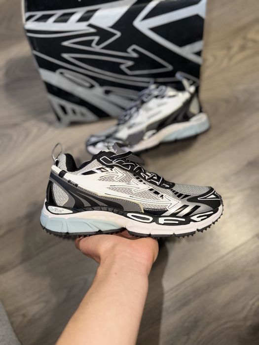 Off White Be Right Back