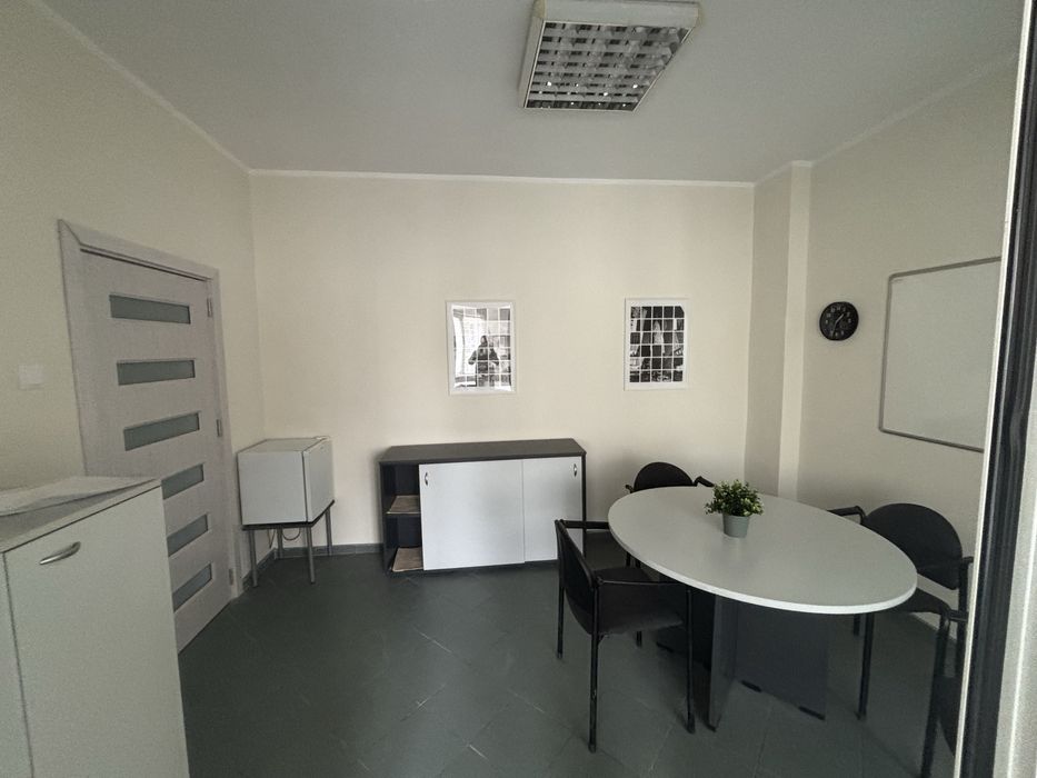 Офис бюра и столове