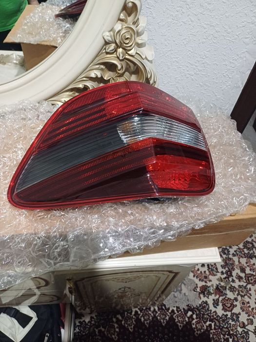 Мерседес эмел 164 задный фара