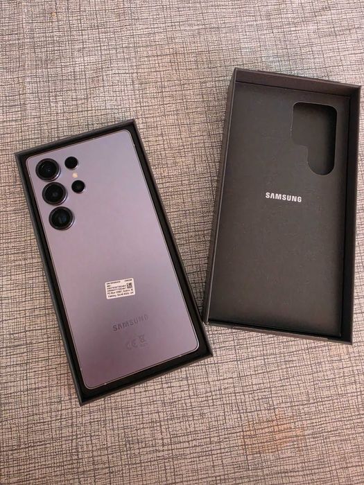 Samsung Galaxy S25 Ultra, 256 GB. Перфектен+ аксесоари.