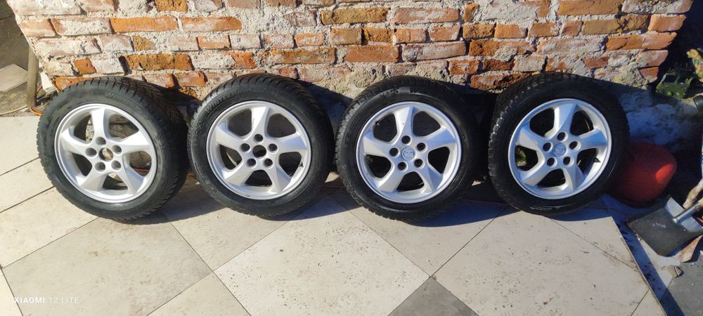 Гуми с джанти за мазда