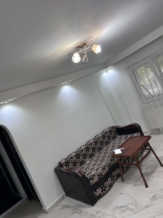 Vand apartament in titu